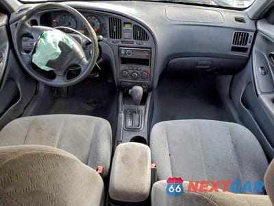Zdjęcie 8 z 13 samochodu: 2005 HYUNDAI ELANTRA GLS VIN:KMHDN46D05U031569 - miniatura