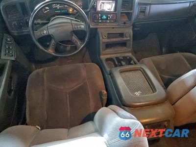 Zdjęcie 8 z 11 samochodu: 2006 GMC NEW SIERRA C1500 VIN:2GTEC13Z061277788 - miniatura