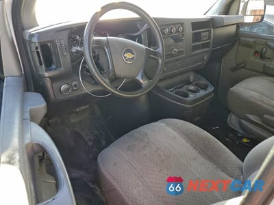 Zdjęcie 8 z 13 samochodu: 2011 CHEVROLET EXPRESS G1500 VIN:1GCSGAFX7B1129624 - miniatura