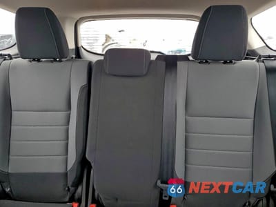 Zdjęcie 10 z 14 samochodu: 2018 FORD ESCAPE S VIN:1FMCU0F77JUC07447 - miniatura