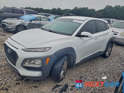 2021 HYUNDAI KONA SE KM8K12AA5MU663566 - główne zdjęcie licytacji z USA - miniatura