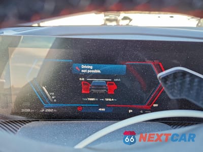Zdjęcie 9 z 15 samochodu: 2023 BMW XM VIN:5YM23CS09P9S20894 - miniatura