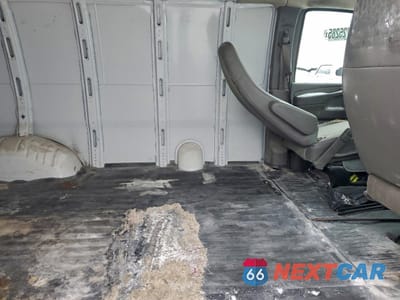 Zdjęcie 10 z 12 samochodu: 2014 CHEVROLET EXPRESS G3500 VIN:1GCZGTCA4E1132690 - miniatura