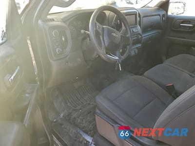Zdjęcie 8 z 12 samochodu: 2020 CHEVROLET SILVERADO K1500 VIN:3GCNYAEH7LG135771 - miniatura