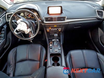 Zdjęcie 8 z 13 samochodu: 2018 MAZDA 3 TOURING VIN:3MZBN1L32JM210861 - miniatura