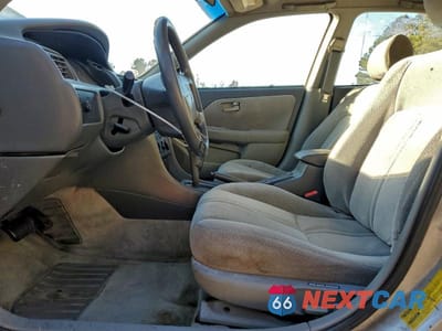 Zdjęcie 7 z 12 samochodu: 2000 TOYOTA CAMRY LE V6 VIN:4T1BF28K9YU094954 - miniatura