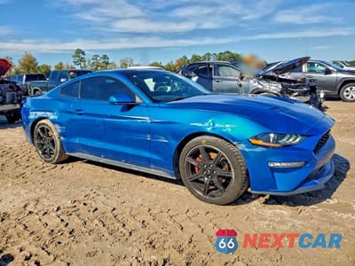 Czwarte zdjęcie samochodu z boku: 2020 FORD MUSTANG VIN:1FA6P8TH2L5176499 - miniatura