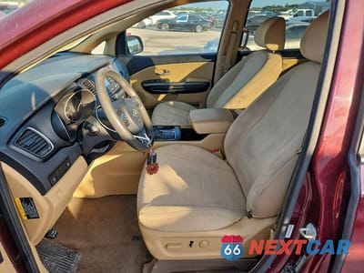 Zdjęcie 7 z 12 samochodu: 2015 KIA SEDONA LX VIN:KNDMB5C1XF6040203 - miniatura