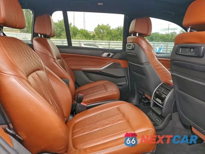 Zdjęcie 10 z 13 samochodu: 2019 BMW X7 XDRIVE40I VIN:5UXCW2C57KL084722 - miniatura