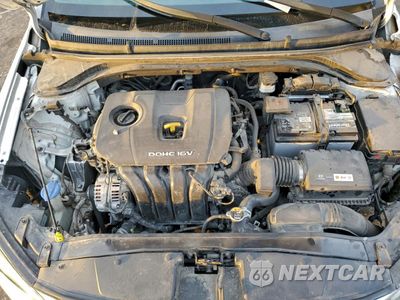 Zdjęcie 11 z 12 samochodu: 2017 HYUNDAI ELANTRA SE VIN:5NPD84LF2HH036644 - miniatura
