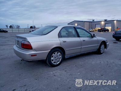 Trzecie zdjęcie samochodu z tyłu: 1997 HONDA ACCORD LX VIN:1HGCD553XVA211503 - miniatura