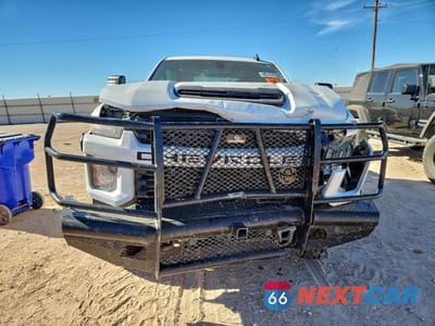Piąte zdjęcie samochodu w środku: 2023 CHEVROLET SILVERADO K2500 CUSTOM VIN:1GC4YMEY6PF145048 - miniatura