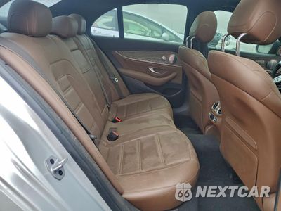 Zdjęcie 10 z 12 samochodu: 2019 MERCEDES-BENZ E 63 AMG-S 4MATIC VIN:WDDZF8KB1KA553360 - miniatura