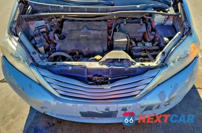 Zdjęcie 12 z 13 samochodu: 2016 TOYOTA SIENNA XLE 8-PASSENGER VIN:5TDYK3DC2GS711905 - miniatura
