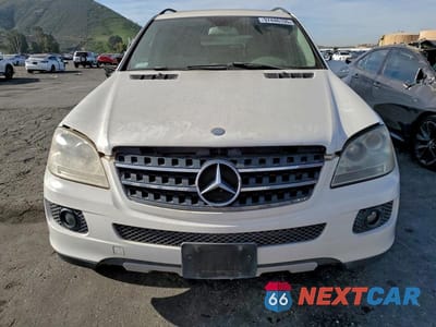 Piąte zdjęcie samochodu w środku: 2007 MERCEDES-BENZ ML 350 VIN:4JGBB86E17A199340 - miniatura