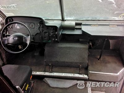 Zdjęcie 8 z 13 samochodu: 2015 FORD F59 - delivery van VIN:1F66F5KY4F0A13127 - miniatura