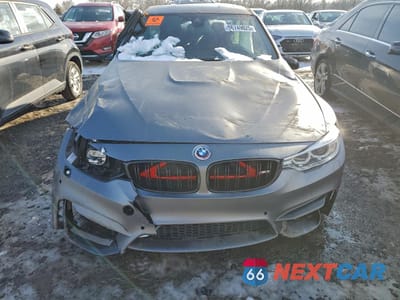 Piąte zdjęcie samochodu w środku: 2017 BMW Motorrad M3 VIN:WBS8M9C36H5G85763 - miniatura