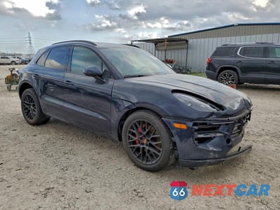 Czwarte zdjęcie samochodu z boku: 2021 PORSCHE MACAN GTS VIN:WP1AG2A58MLB52116 - miniatura