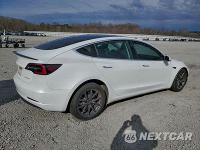 Trzecie zdjęcie samochodu z tyłu: 2019 TESLA MODEL 3 VIN:5YJ3E1EB4KF452617 - miniatura