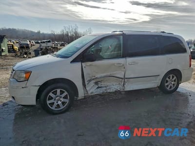 2010 CHRYSLER TOWN & COUNTRY TOURING 2A4RR5D16AR479801 - główne zdjęcie licytacji z USA - miniatura