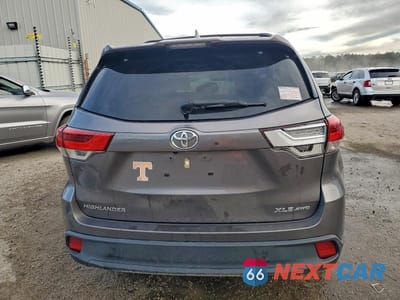 Zdjęcie 6 z 12 samochodu: 2019 TOYOTA HIGHLANDER XLE VIN:5TDJZRFH3KS589265 - miniatura