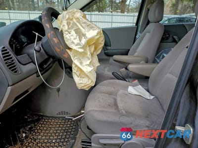 Zdjęcie 7 z 14 samochodu: 2003 SATURN VUE VIN:5GZCZ43DX3S851562 - miniatura