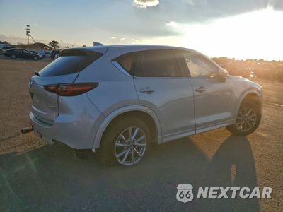 Trzecie zdjęcie samochodu z tyłu: 2025 MAZDA CX-5 PREFERRED VIN:JM3KFBCL0S0650904 - miniatura