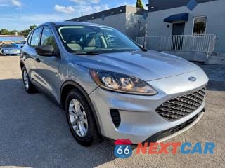 Czwarte zdjęcie samochodu z boku: 2022 FORD ESCAPE S VIN:1FMCU0F66NUB62157 - miniatura