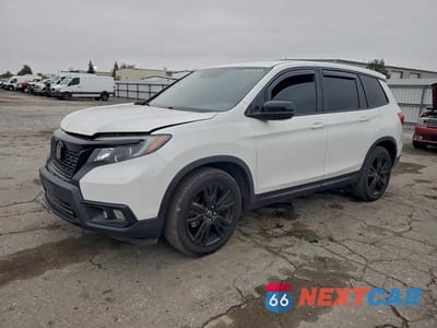 2020 HONDA PASSPORT SPORT 5FNYF7H28LB005520 - główne zdjęcie licytacji z USA - miniatura