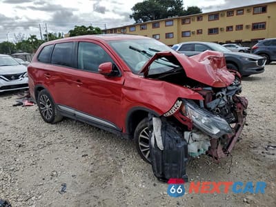 Czwarte zdjęcie samochodu z boku: 2017 MITSUBISHI OUTLANDER SE VIN:JA4AD3A34HZ060951 - miniatura