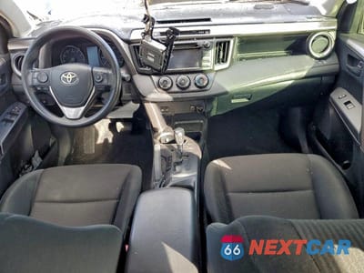 Zdjęcie 8 z 13 samochodu: 2018 TOYOTA RAV4 LE VIN:JTMZFREV5JJ195698 - miniatura