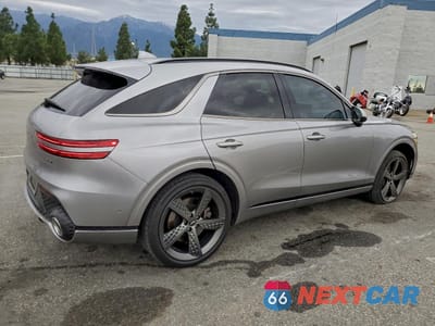 Trzecie zdjęcie samochodu z tyłu: 2022 GENESIS GV70 BASE VIN:KMUMCDTC3NU034033 - miniatura
