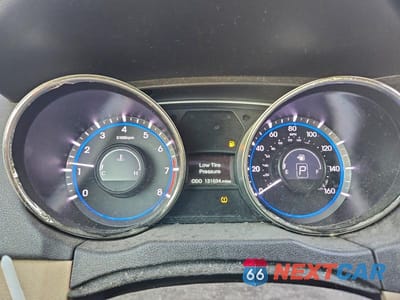 Zdjęcie 9 z 13 samochodu: 2013 HYUNDAI SONATA VIN:5NPEC4AC6DH652823 - miniatura