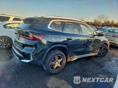 Trzecie zdjęcie samochodu z tyłu: 2024 BMW X1 XDRIVE28I VIN:WBX73EF05R5Y86779 - miniatura