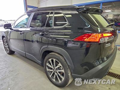 Drugie zdjęcie samochodu z przodu: 2022 TOYOTA COROLLA CROSS XLE VIN:7MUDAABG2NV038760 - miniatura