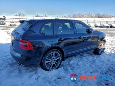 Trzecie zdjęcie samochodu z tyłu: 2010 PORSCHE CAYENNE GTS VIN:WP1AD2AP7ALA61408 - miniatura