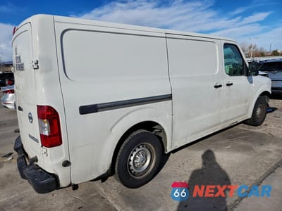 Trzecie zdjęcie samochodu z tyłu: 2018 NISSAN NV 1500 DELIVERY VAN VIN:1N6BF0KY9JN804082 - miniatura