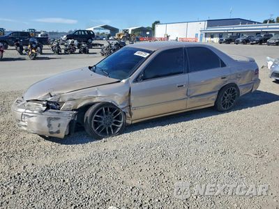 1999 TOYOTA CAMRY LE JT2BG22K4X0347347 - główne zdjęcie licytacji z USA - miniatura