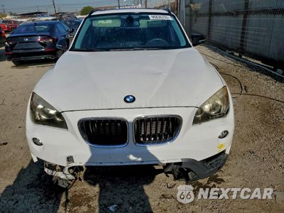 Piąte zdjęcie samochodu w środku: 2014 BMW X1 XDRIVE28I VIN:WBAVL1C51EVR92750 - miniatura