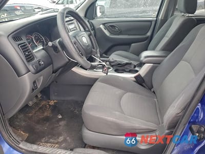Zdjęcie 7 z 13 samochodu: 2005 MAZDA TRIBUTE S VIN:4F2YZ92105KM11090 - miniatura