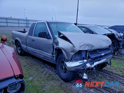 Czwarte zdjęcie samochodu z boku: 2001 CHEVROLET S TRUCK S10 VIN:1GCCS19W218189967 - miniatura