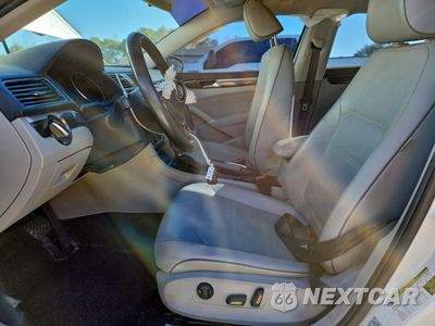 Zdjęcie 7 z 14 samochodu: 2018 VOLKSWAGEN PASSAT SE VIN:1VWBA7A3XJC033236 - miniatura