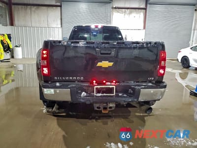 Zdjęcie 6 z 14 samochodu: 2014 CHEVROLET SILVERADO K3500 LTZ VIN:1GC4K1C89EF102484 - miniatura