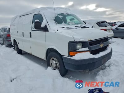 Czwarte zdjęcie samochodu z boku: 2014 CHEVROLET EXPRESS G3500 VIN:1GCZGTCA4E1132690 - miniatura