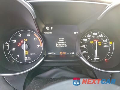 Zdjęcie 9 z 14 samochodu: 2022 ALFA ROMEO GIULIA SUPER VIN:ZARFANBN6N7653515 - miniatura