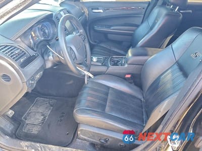 Zdjęcie 7 z 11 samochodu: 2016 CHRYSLER 300 S VIN:2C3CCABG4GH310912 - miniatura