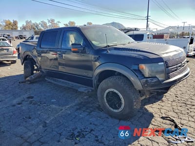 Czwarte zdjęcie samochodu z boku: 2013 FORD F150 SVT RAPTOR VIN:1FTFW1R64DFD69131 - miniatura
