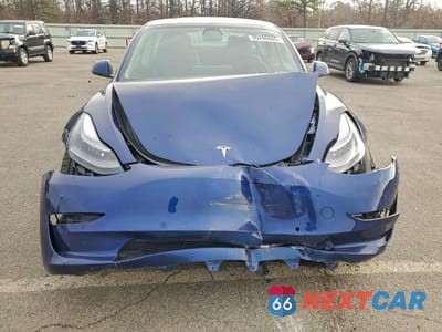 Piąte zdjęcie samochodu w środku: 2022 TESLA MODEL 3 VIN:5YJ3E1EC3NF295403 - miniatura