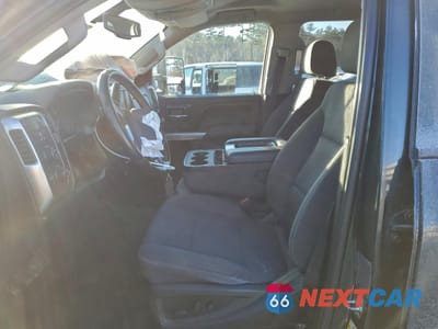 Zdjęcie 7 z 16 samochodu: 2019 CHEVROLET SILVERADO K3500 LT VIN:1GC4KWCG7KF251430 - miniatura