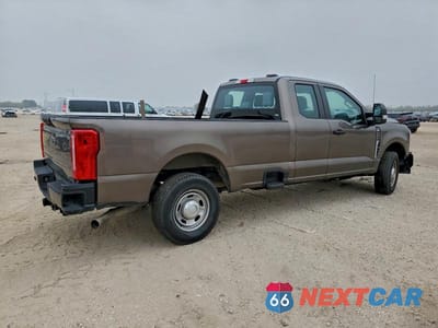 Trzecie zdjęcie samochodu z tyłu: 2023 FORD F350 XL RWD 6.8L V-8 LONG BOX VIN:1FT8X3AA6PED85083 - miniatura